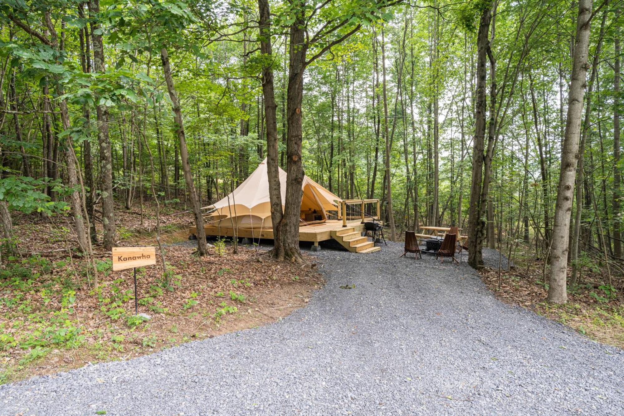 Firefly Ridge Luxury Retreat Hotel Great Cacapon Exterior foto